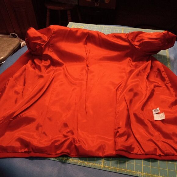 Casual Corner Red Jacket and Skirt Set - Picture 6 of 12